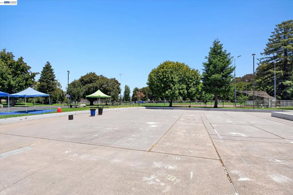 1154 Avon Avenue San Leandro CA 94579