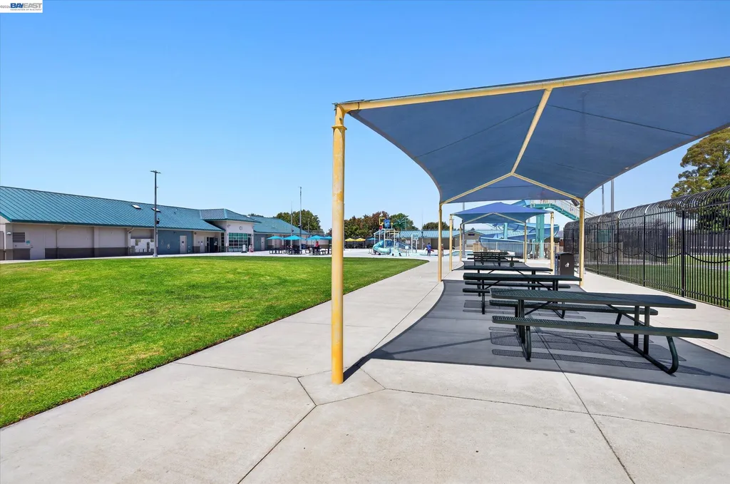 1154 Avon Avenue San Leandro CA 94579