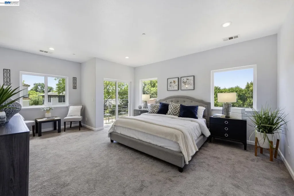 307 Dana Street Fremont CA 94539