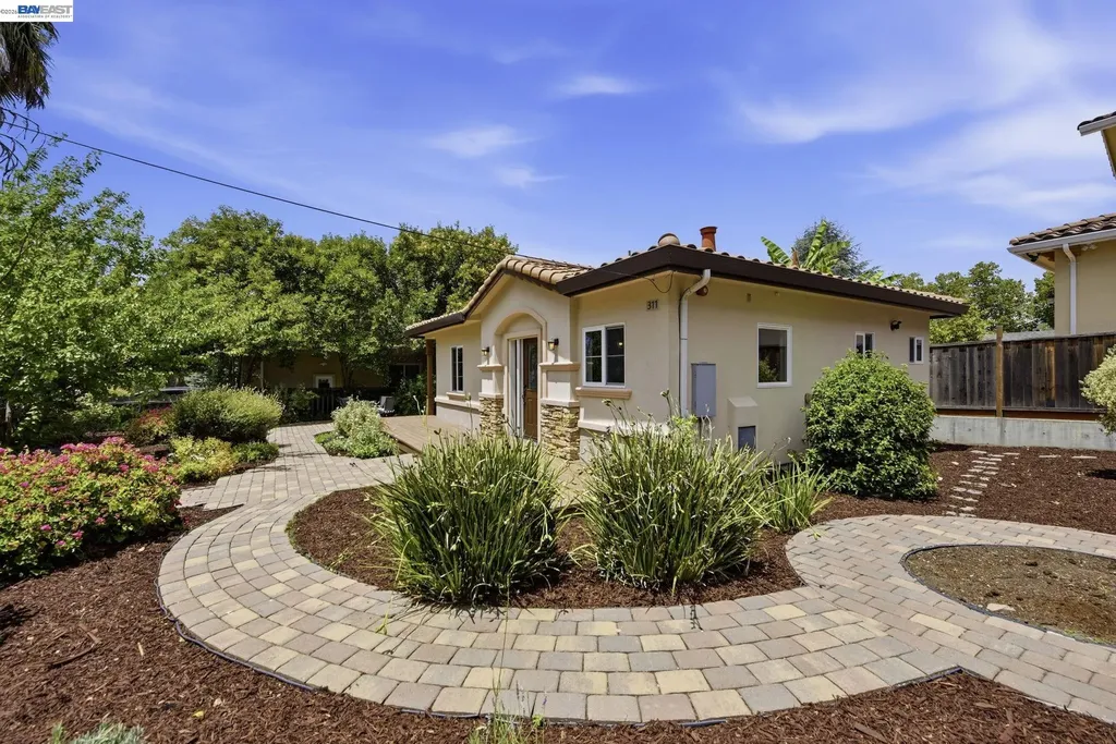 307 Dana Street Fremont CA 94539