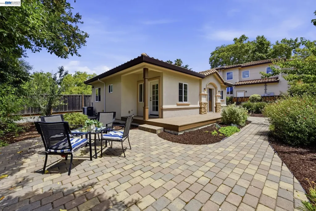307 Dana Street Fremont CA 94539