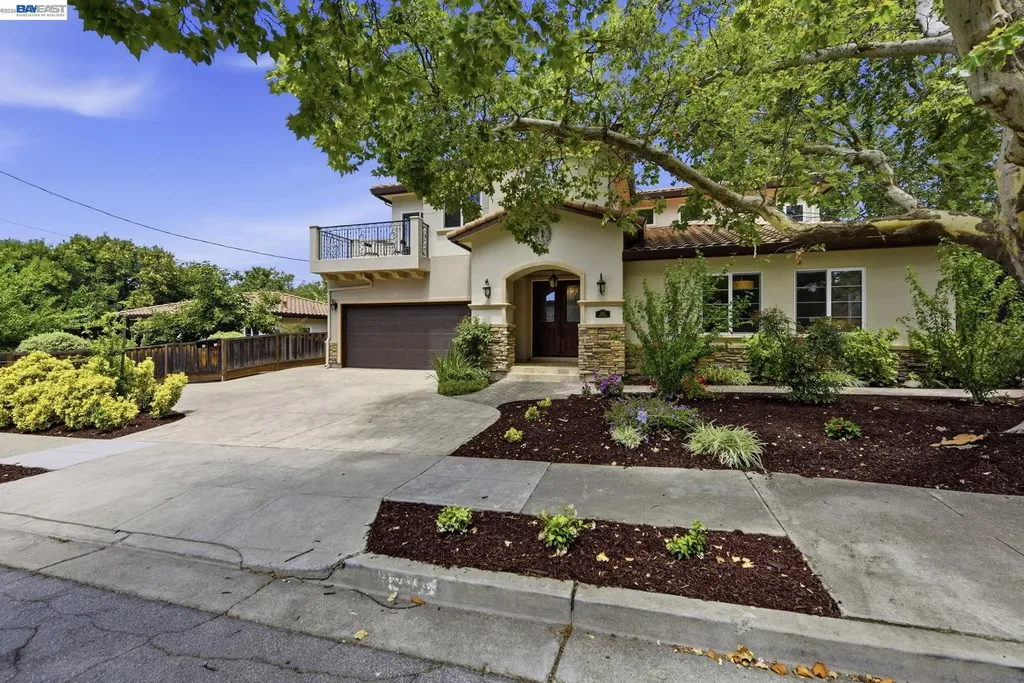 307 Dana Street Fremont CA 94539
