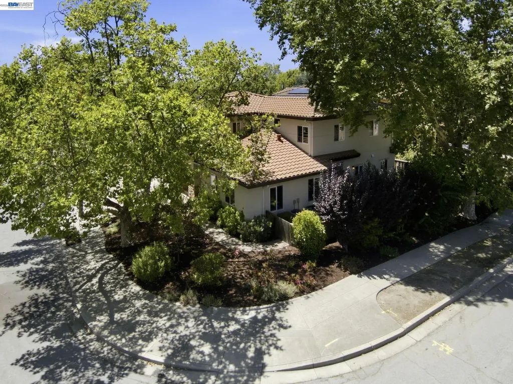 307 Dana Street Fremont CA 94539