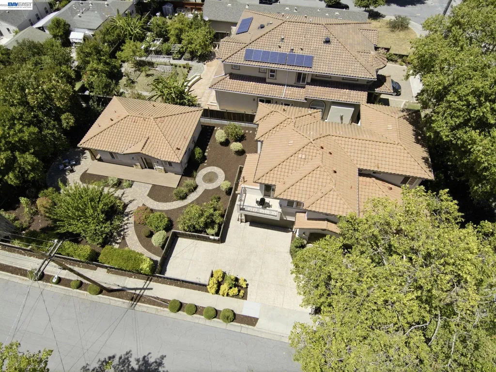 307 Dana Street Fremont CA 94539