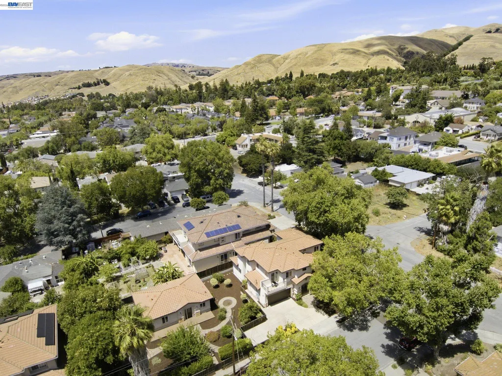 307 Dana Street Fremont CA 94539