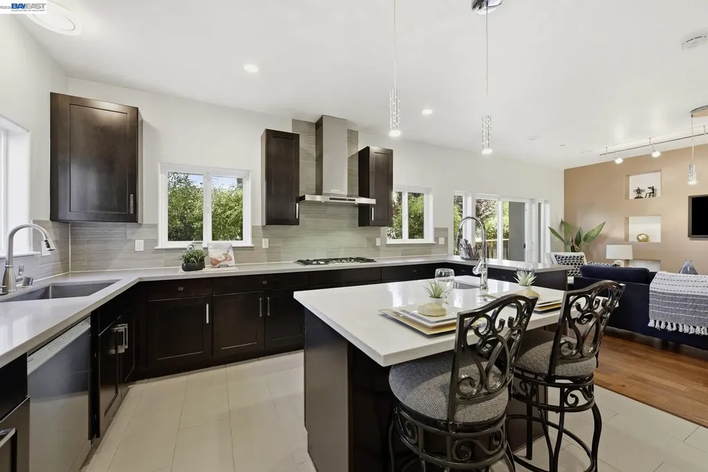 307 Dana Street Fremont CA 94539