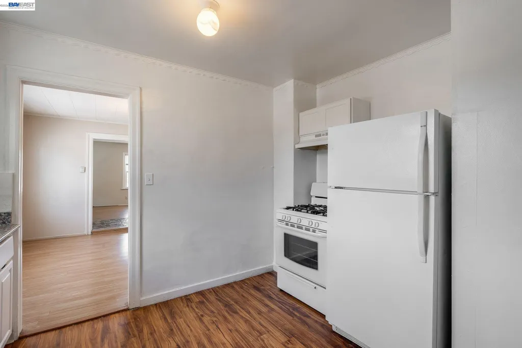 4500 San Carlos Avenue Oakland CA 94601