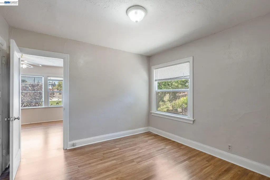 4500 San Carlos Avenue Oakland CA 94601