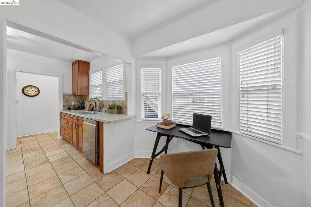 2760 Best Avenue Oakland CA 94619