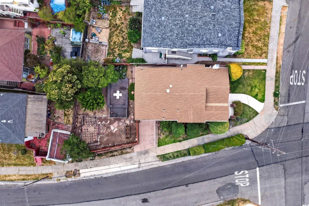 2760 Best Avenue Oakland CA 94619