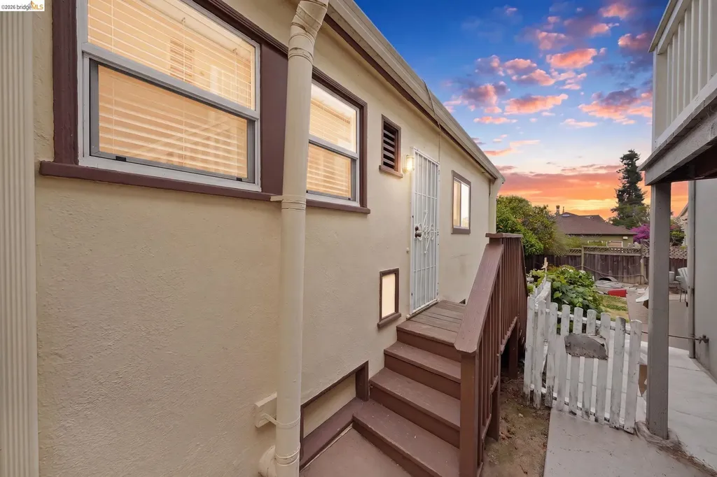 2760 Best Avenue Oakland CA 94619