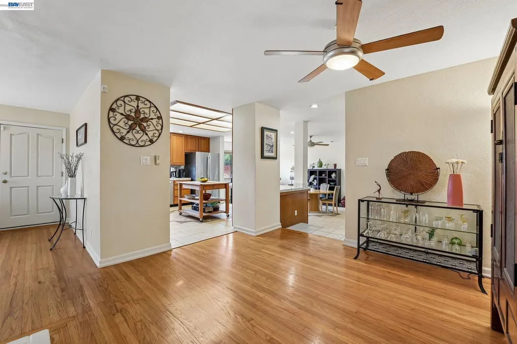 301 Joan Vista Street El Sobrante CA 94803