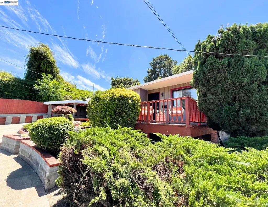 301 Joan Vista Street El Sobrante CA 94803