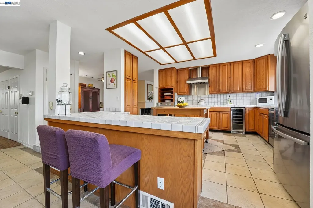 301 Joan Vista Street El Sobrante CA 94803