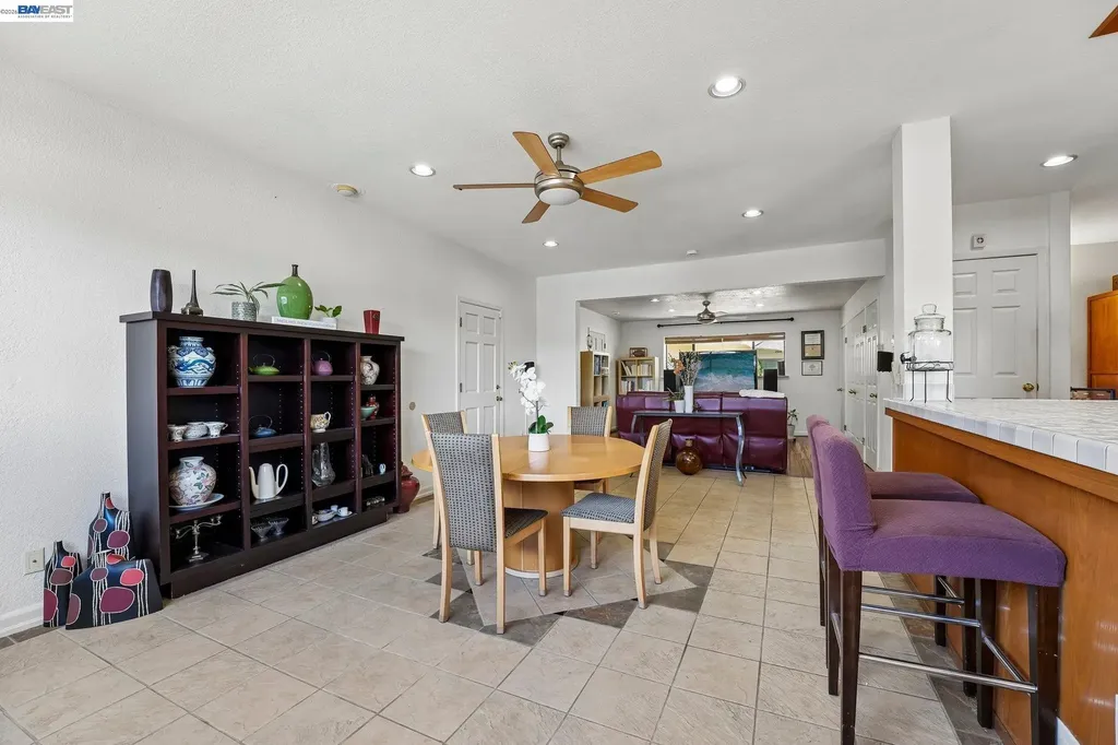 301 Joan Vista Street El Sobrante CA 94803