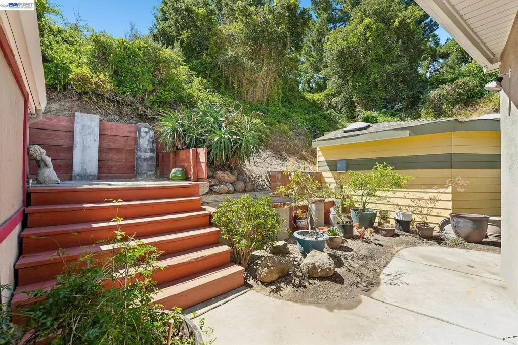 301 Joan Vista Street El Sobrante CA 94803
