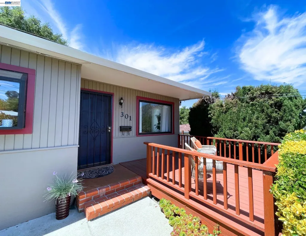 301 Joan Vista Street El Sobrante CA 94803