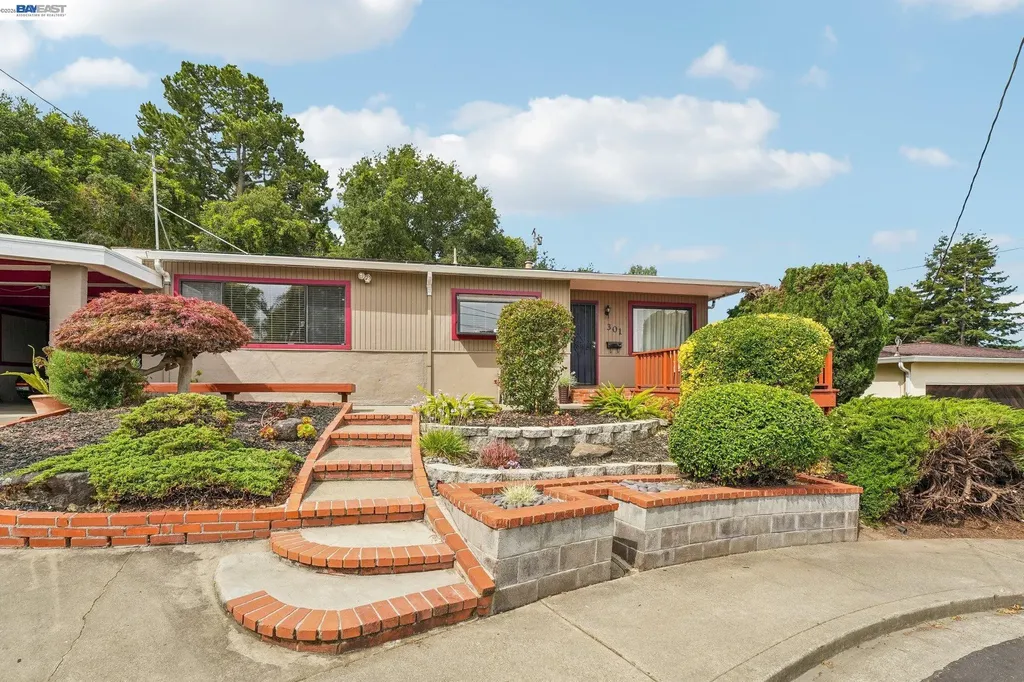 301 Joan Vista Street El Sobrante CA 94803