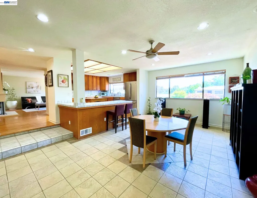 301 Joan Vista Street El Sobrante CA 94803