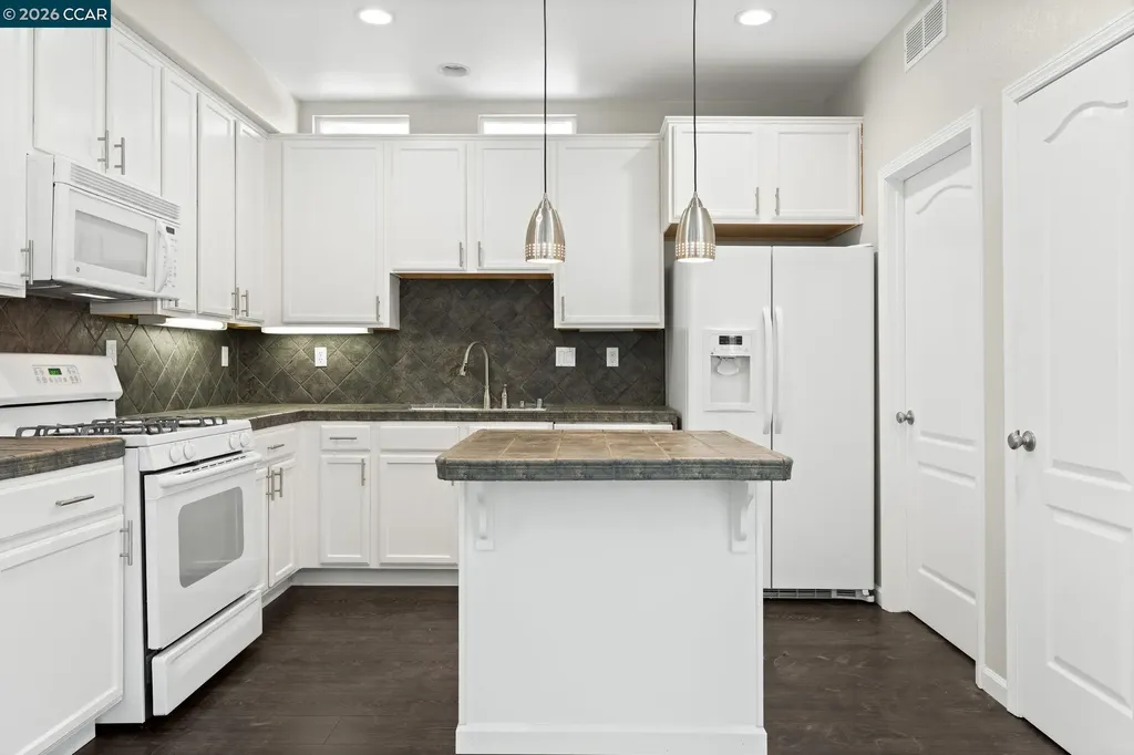 915 Oxford Lane Brentwood CA 94513