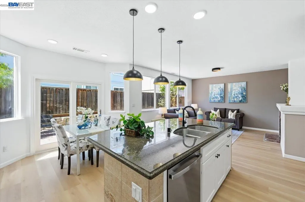 112 Ridgepoint Court Hercules CA 94547