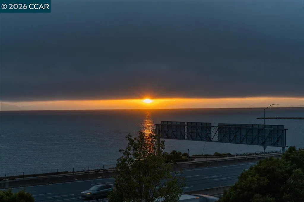 6363 Christie Avenue Emeryville CA 94608