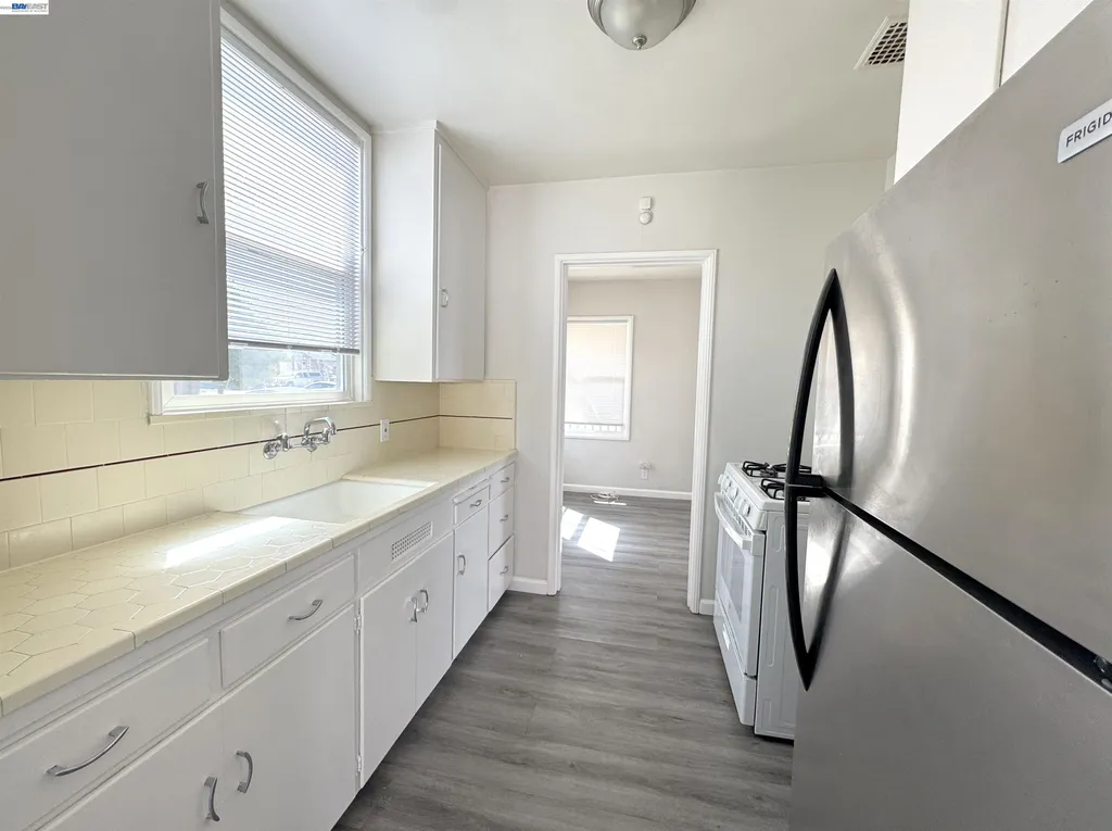 226 Bristol San Leandro CA 94577