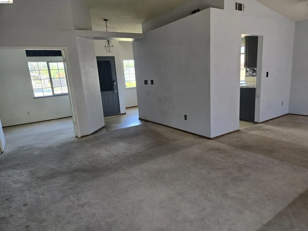 301 Maude Court Oakley CA 94561