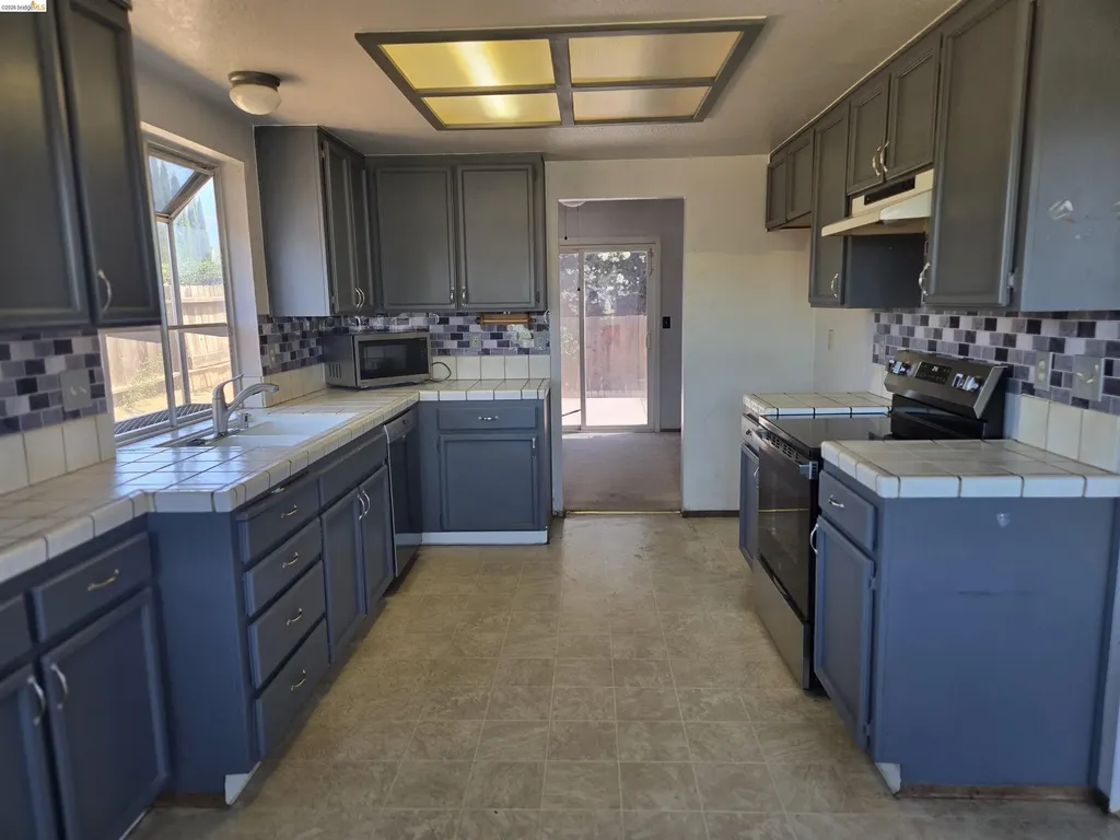 301 Maude Court Oakley CA 94561