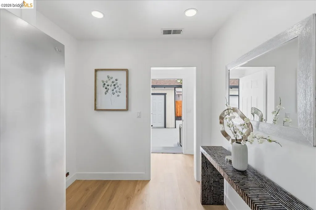 3350 Brookdale Avenue Oakland CA 94602