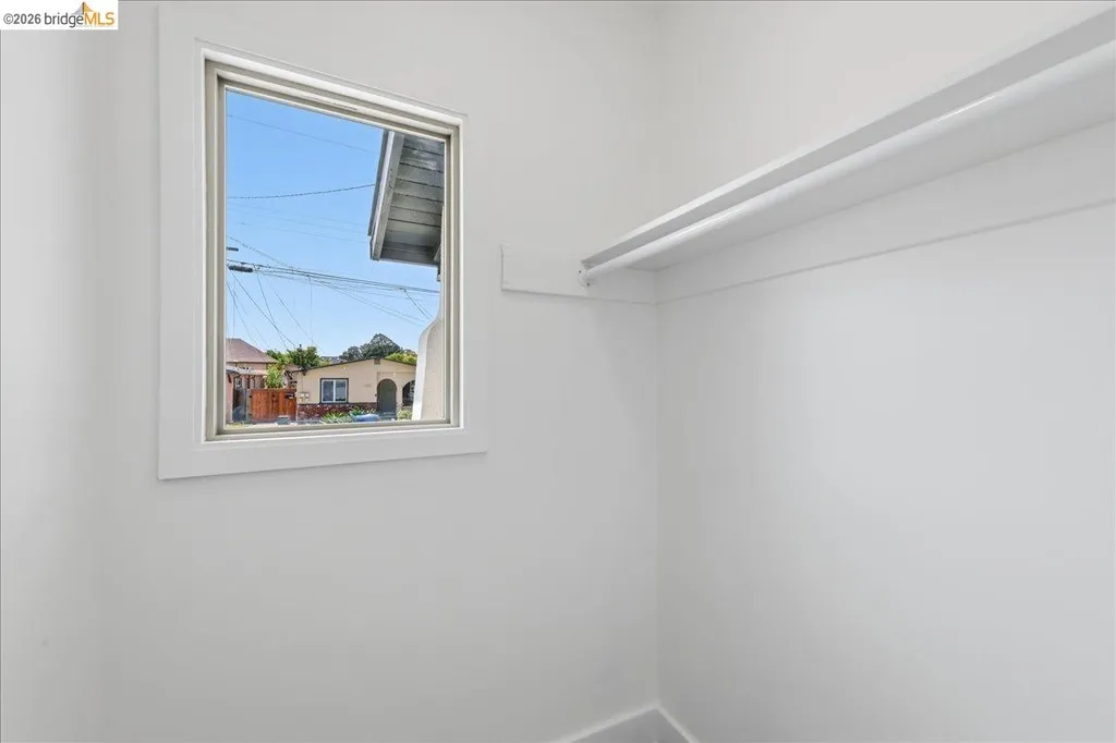 3350 Brookdale Avenue Oakland CA 94602