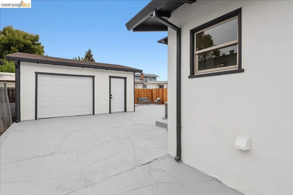 3350 Brookdale Avenue Oakland CA 94602
