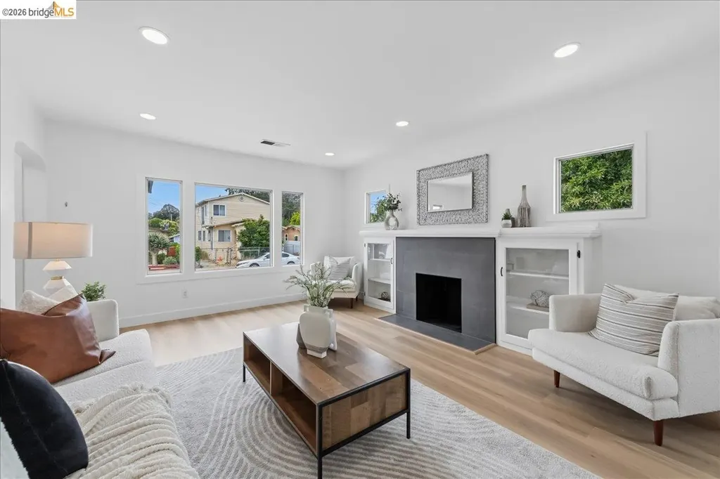 3350 Brookdale Avenue Oakland CA 94602