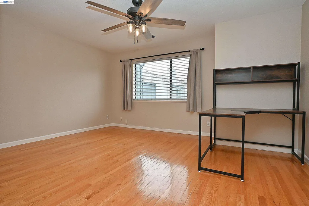 17994 Azalea Road Hayward CA 94541