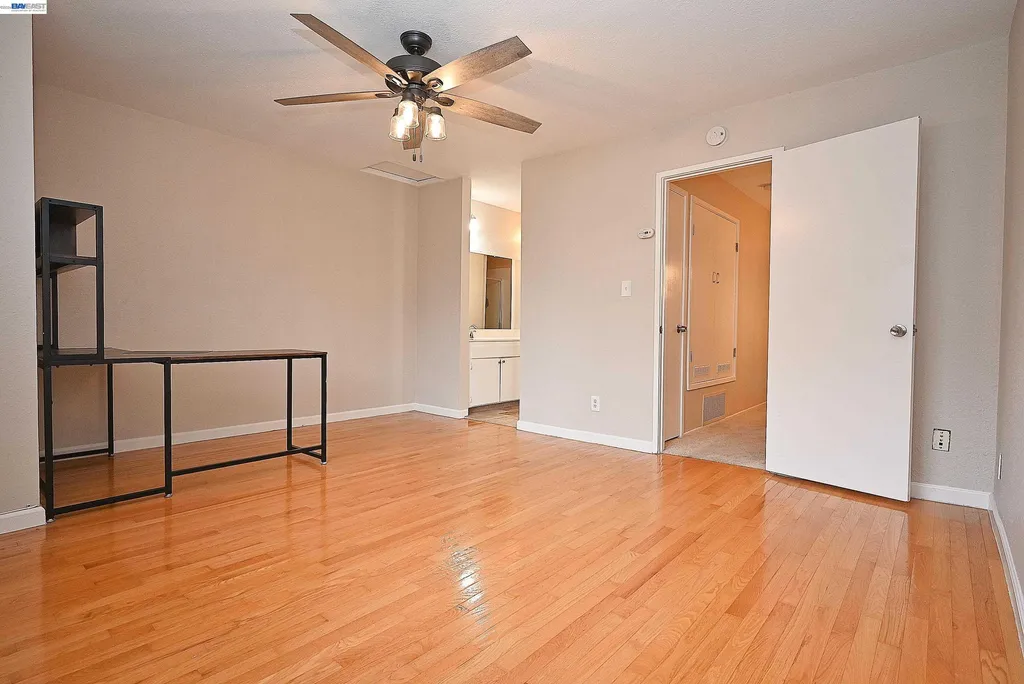 17994 Azalea Road Hayward CA 94541