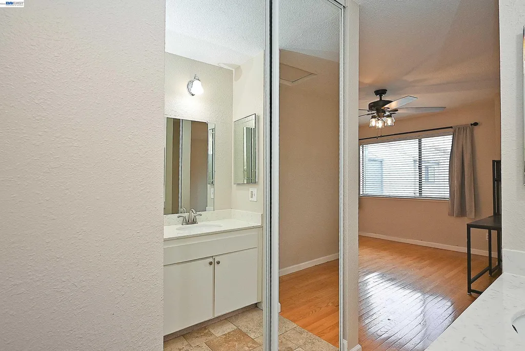 17994 Azalea Road Hayward CA 94541