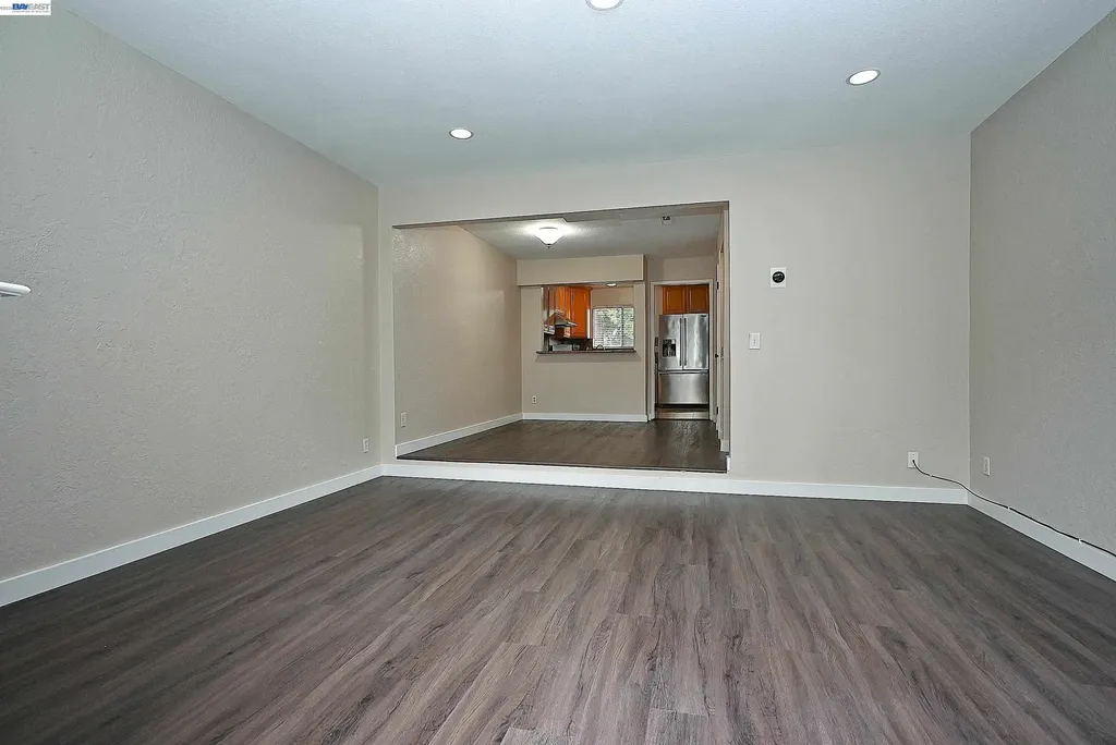 17994 Azalea Road Hayward CA 94541