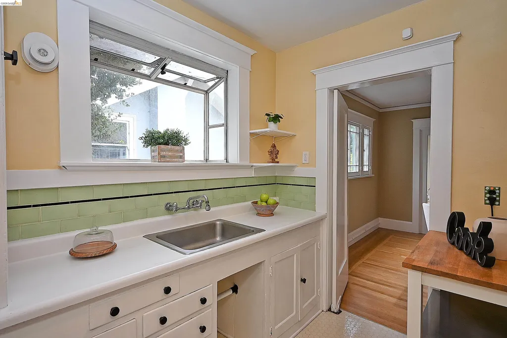 1301 Bonita Berkeley CA 94709