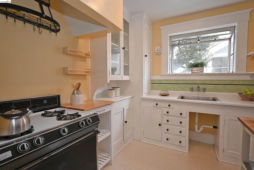 1301 Bonita Berkeley CA 94709