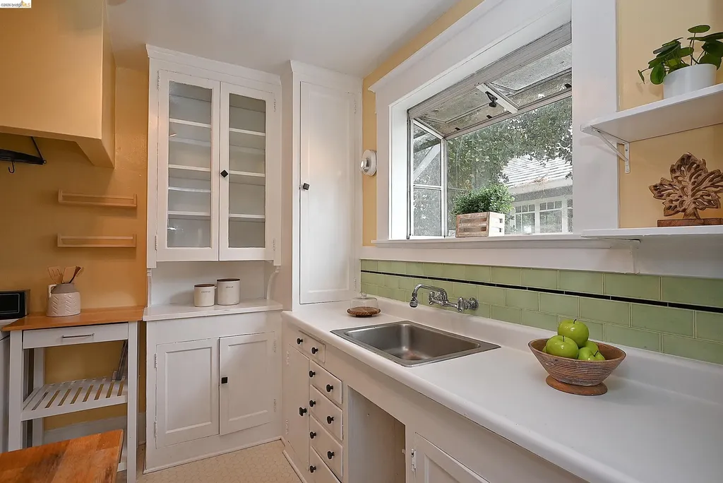 1301 Bonita Berkeley CA 94709