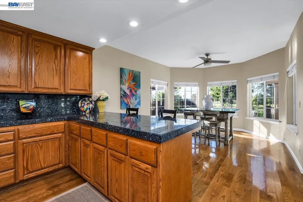 82 Edgeview Court Discovery Bay CA 94505