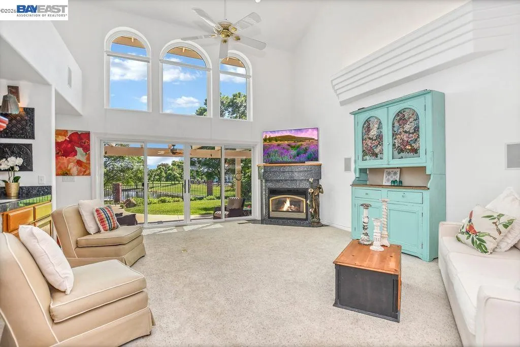 82 Edgeview Court Discovery Bay CA 94505
