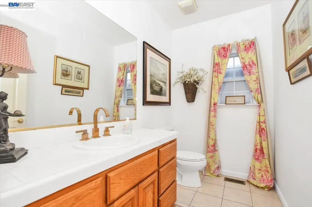 82 Edgeview Court Discovery Bay CA 94505