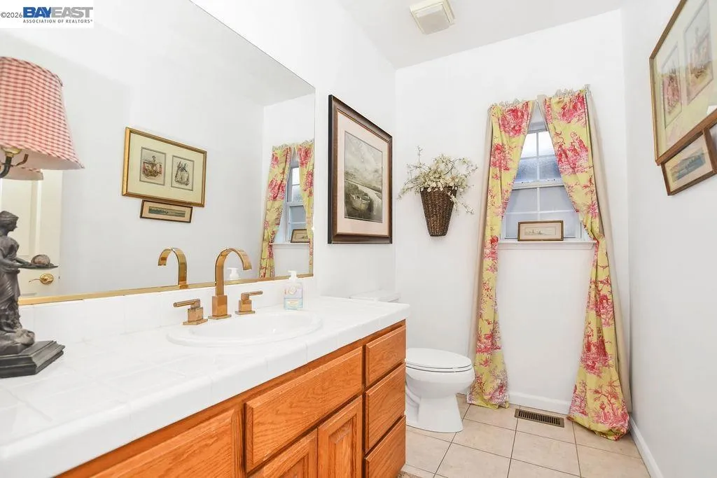 82 Edgeview Court Discovery Bay CA 94505