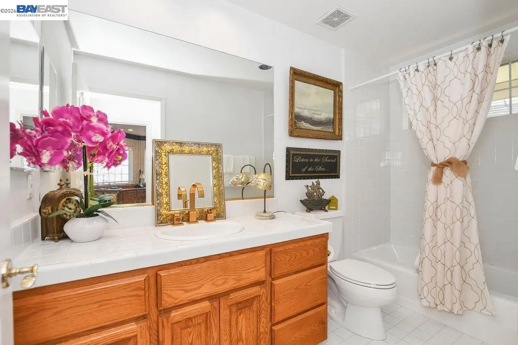 82 Edgeview Court Discovery Bay CA 94505
