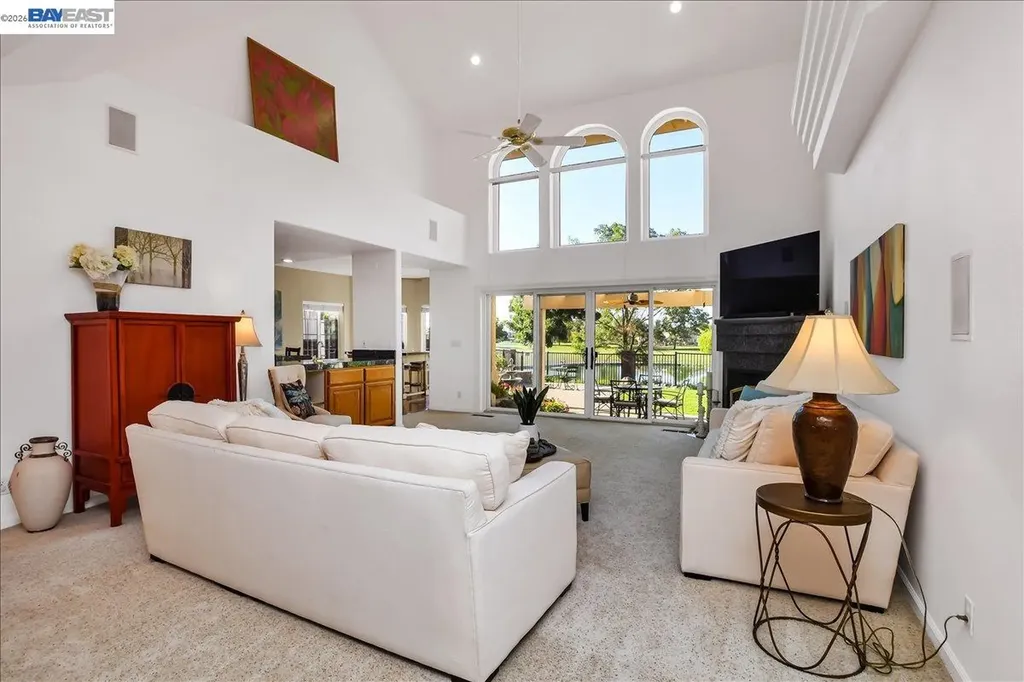82 Edgeview Court Discovery Bay CA 94505