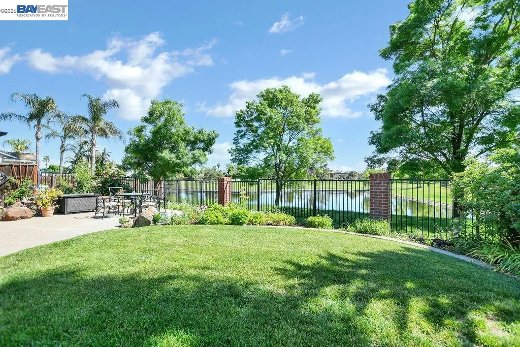 82 Edgeview Court Discovery Bay CA 94505
