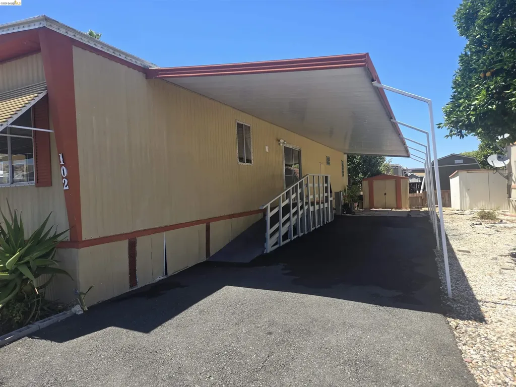3301 Buchanan Antioch CA 94509