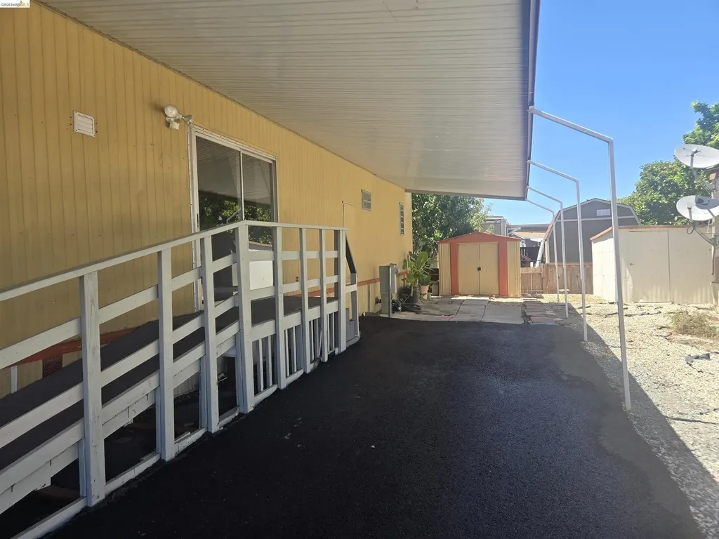 3301 Buchanan Antioch CA 94509