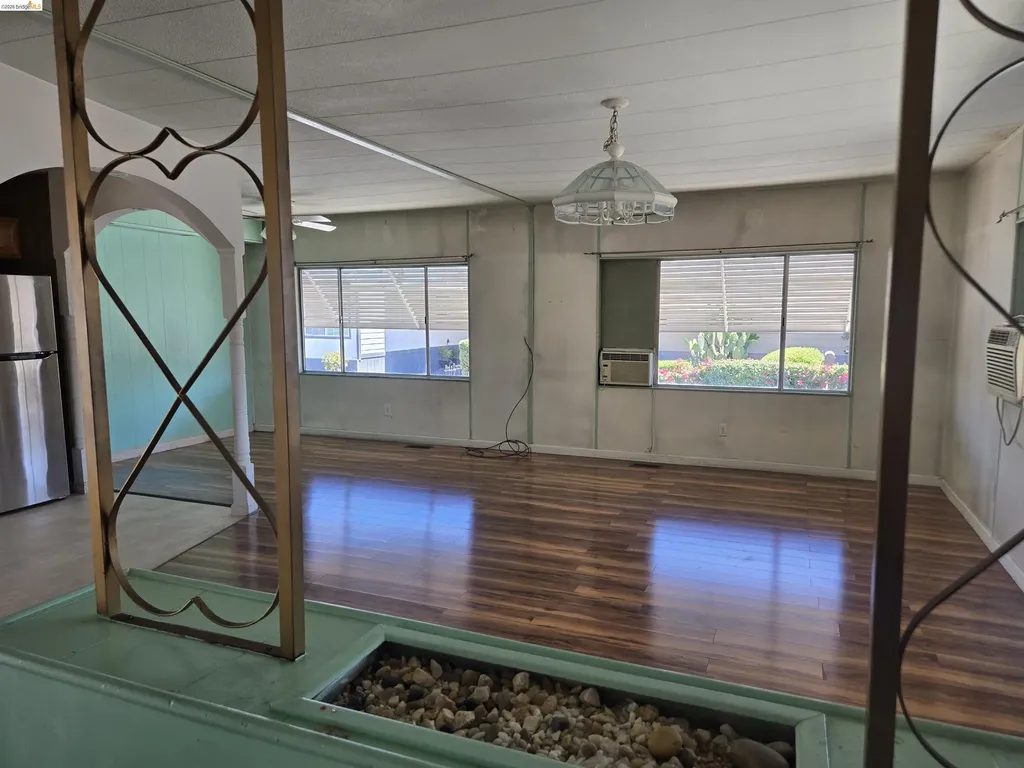 3301 Buchanan Antioch CA 94509